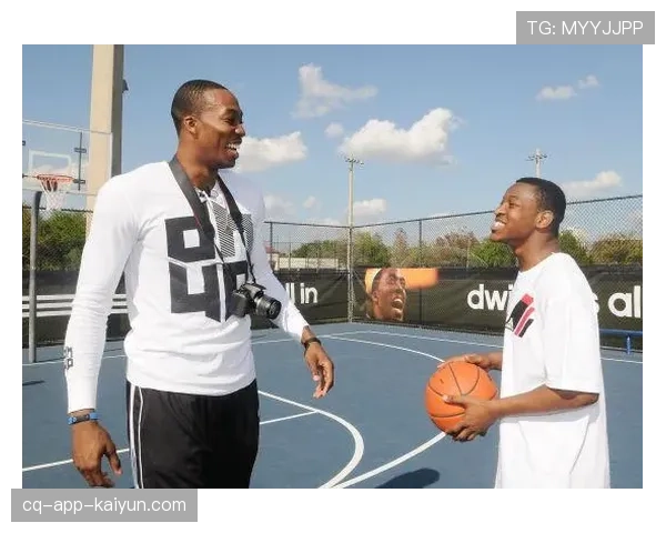 特写：NBA关怀行动2026年三月行，球员访问本地社区中心